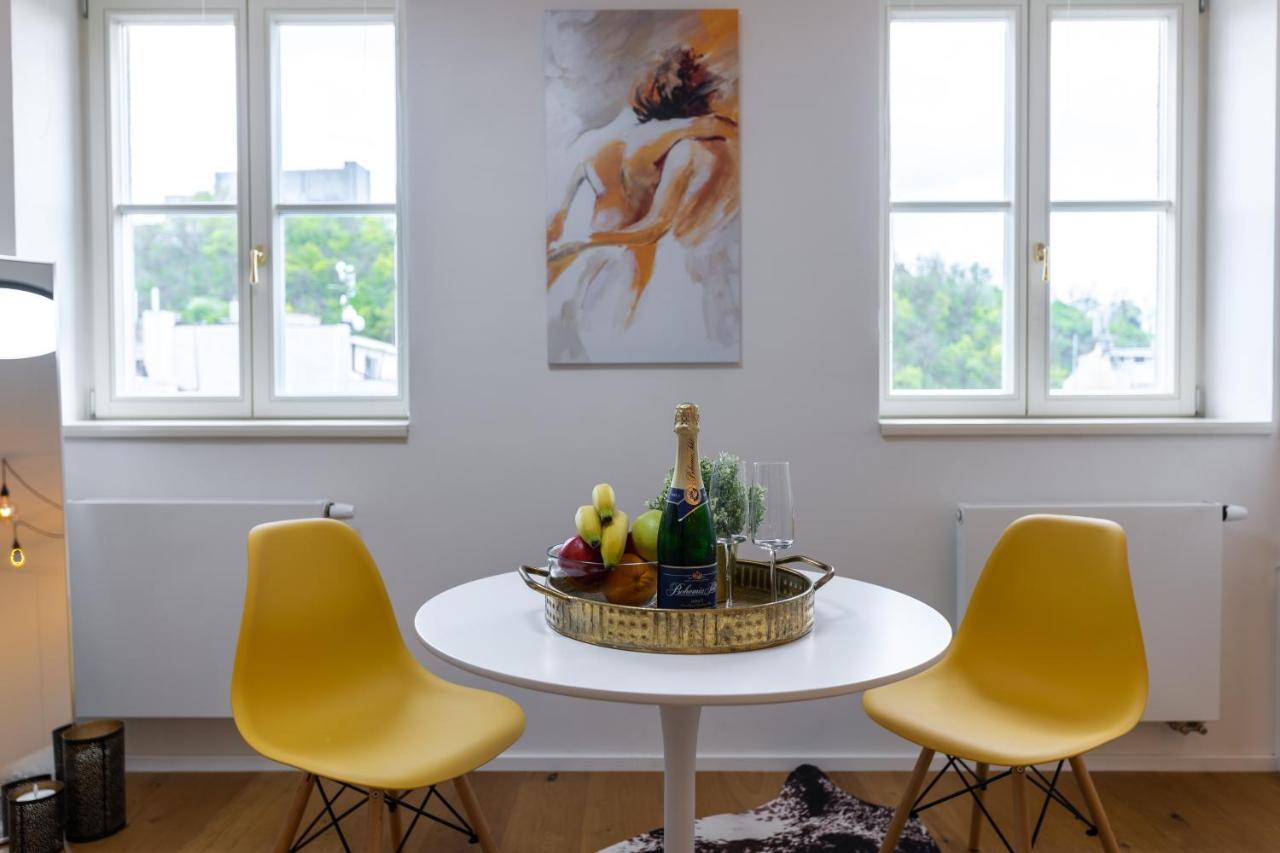 Luxurious, Charming Perfect For Couples Apartment
