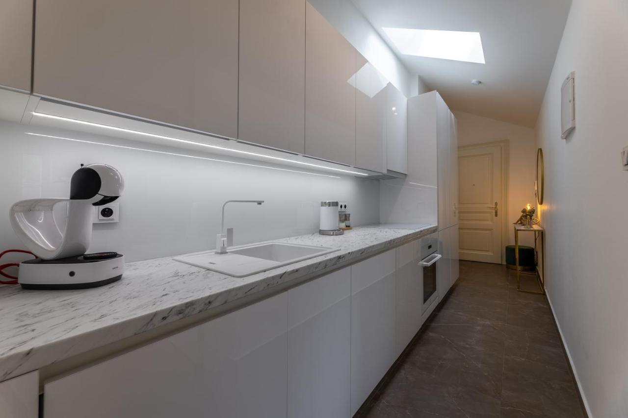 Luxurious, Charming Perfect For Couples Apartment Prague