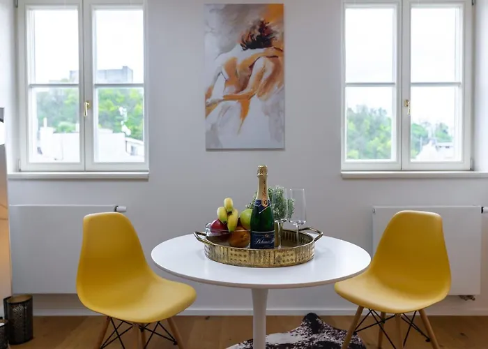 Luxurious, Charming Studio Perfect For Couples