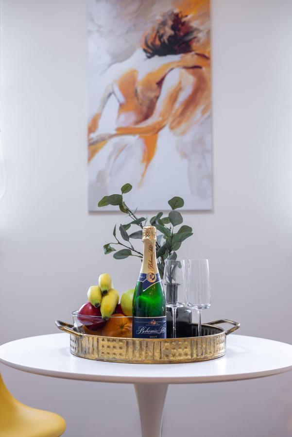 Luxurious, Charming Perfect For Couples * Praha